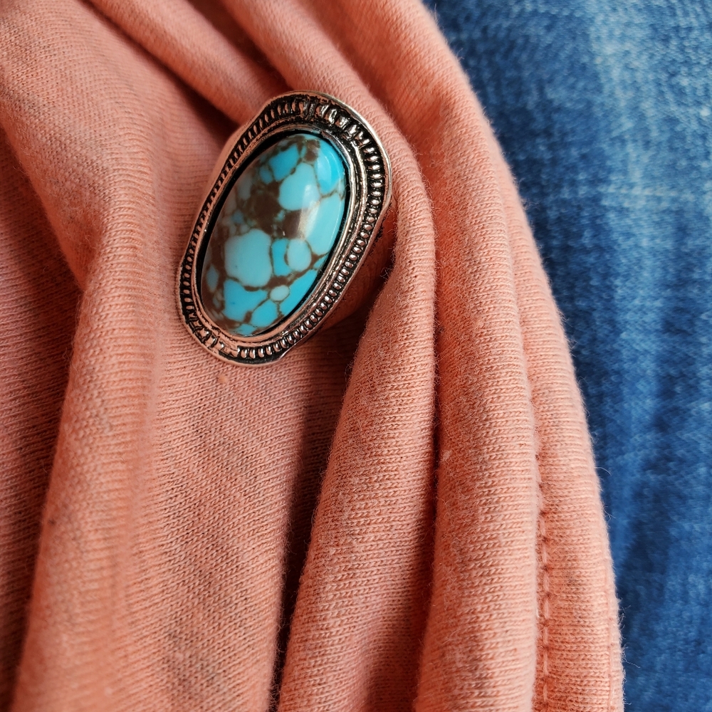 Ring / women's size 7